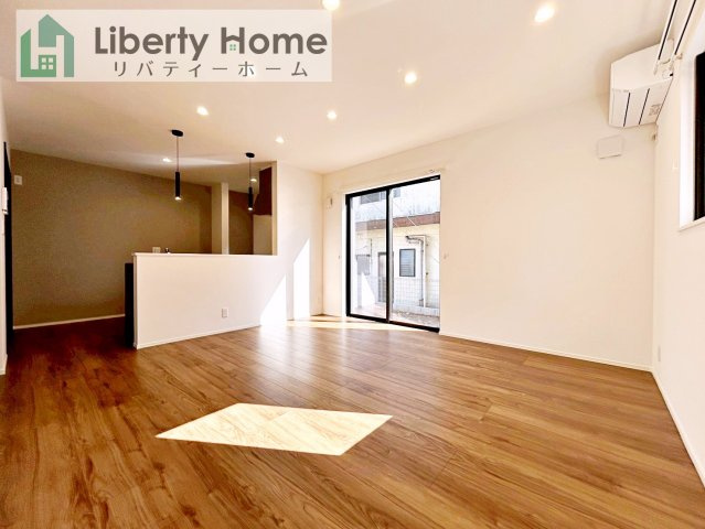 日立市河原子町2丁目　新築戸建　2号棟の居間・リビング