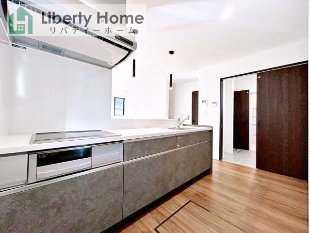 日立市河原子町2丁目　新築戸建　2号棟のキッチン