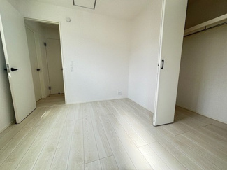 【洋室】 | 廿日市市阿品台3（阿品駅）全2区画　NO1 | 2階　洋室×3　収納付きでお部屋がスッキリ広く使えます。