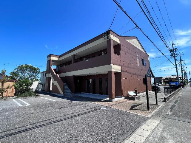 リビュール上縄　　　刈谷市近郊の賃貸はクラスホーム刈谷店の駐車場|外観写真（昼）