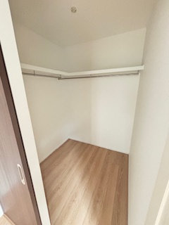 【収納】 | 廿日市市対厳山2（宮島口駅）全2区画　NO1 | 2階　洋室×3　収納付きでお部屋がスッキリ広く使えます。