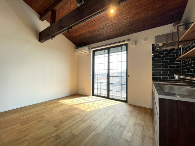 【居間・リビング】