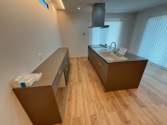 【キッチン】 | 廿日市市対厳山3（宮島口駅）全3区画　C棟【角地】【63坪】【P3台】 | オール電化☆IHクッキングヒーター☆カップボード☆