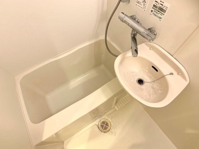 ドゥーエ西大島の洗面所