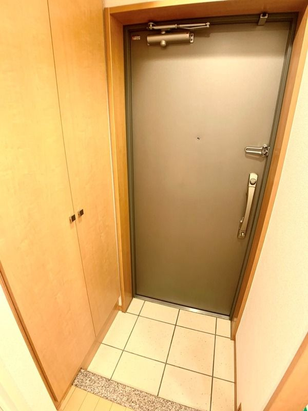 ドゥーエ西大島の玄関