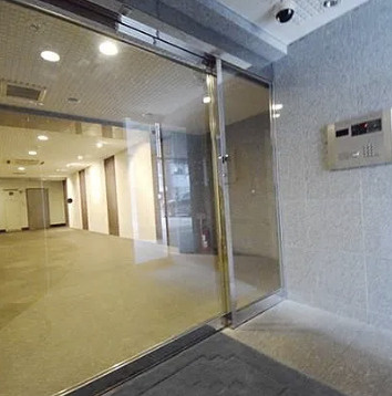 ドゥーエ西大島のエントランス