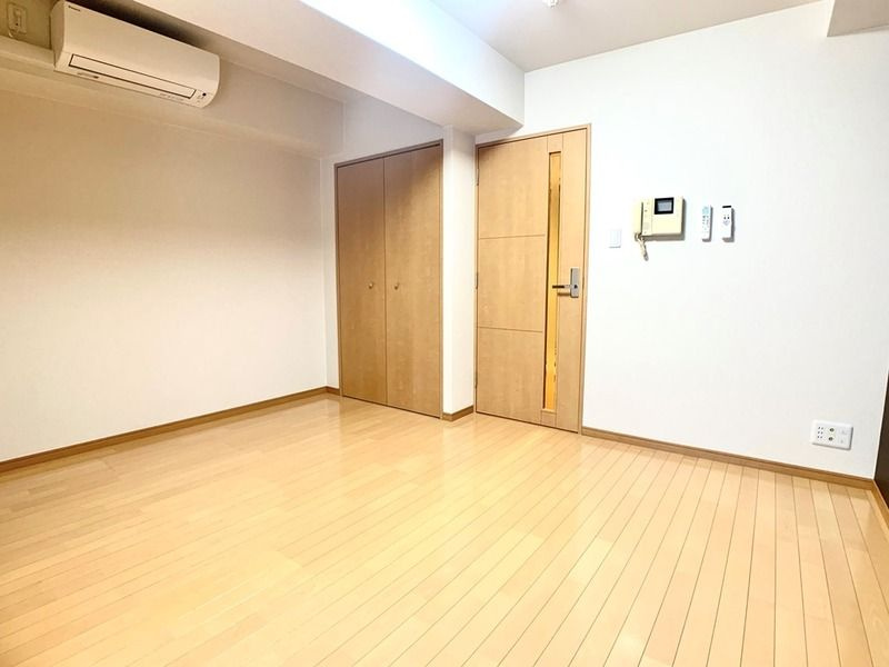 ドゥーエ西大島の居間・リビング