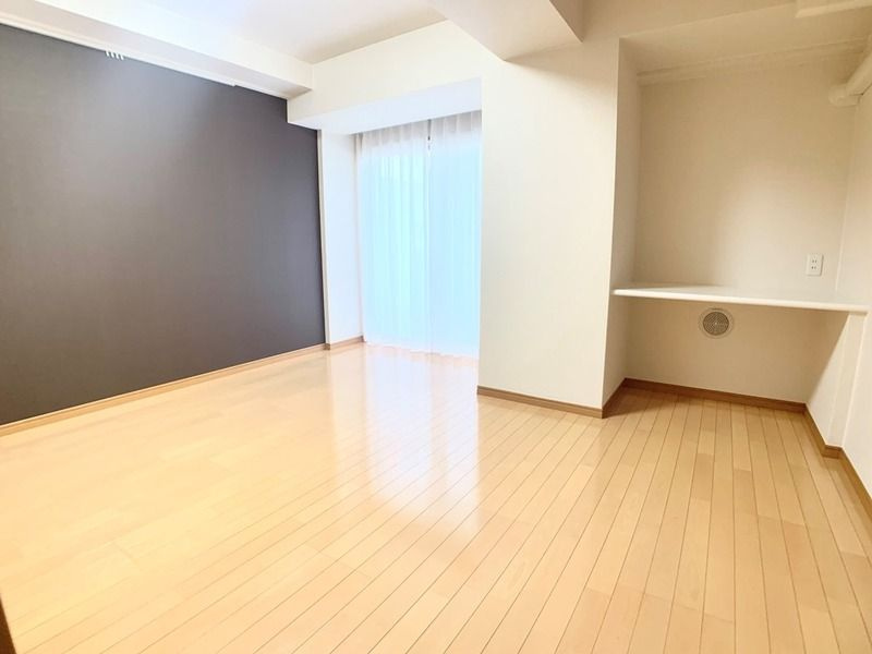 ドゥーエ西大島の居間・リビング