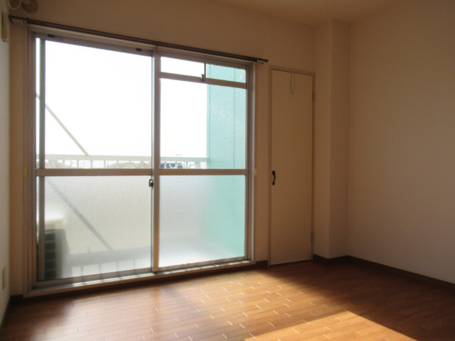 五色山ハイツの子供部屋