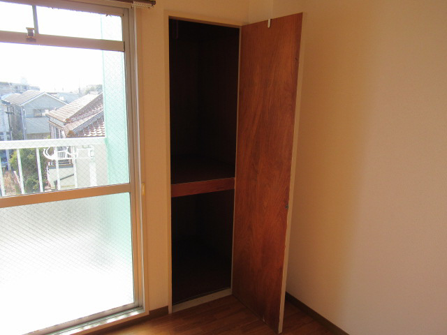 五色山ハイツの収納