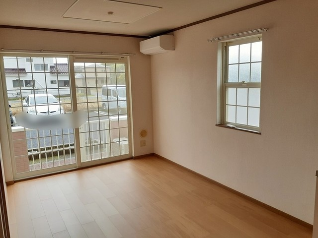 アヴニールⅢの居間・リビング