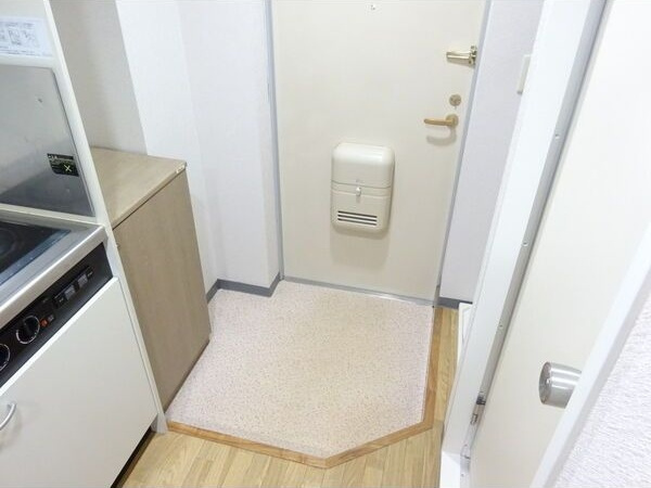 【玄関】ブラントワールセンダイキマチ 