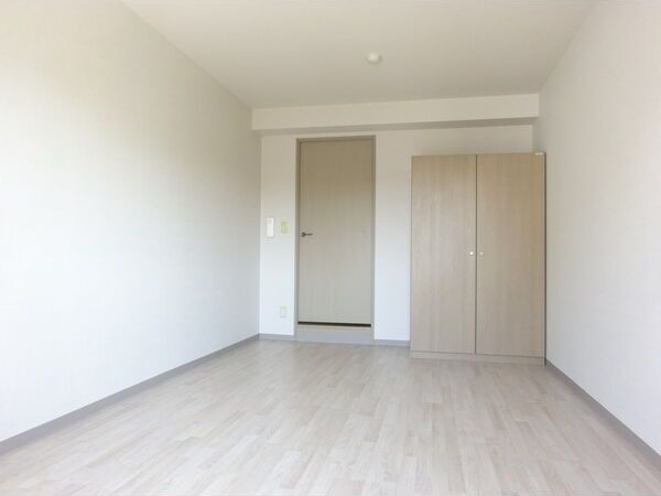 【洋室】ブラントワールセンダイキマチ 