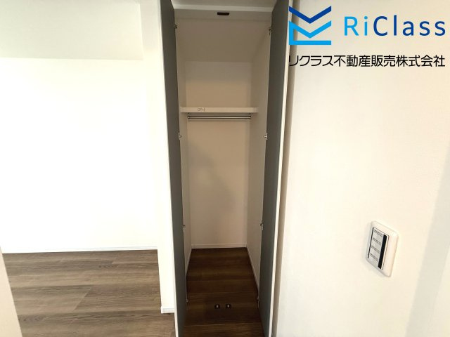 新築戸建　神戸市兵庫区金平町1丁目14の洋室|収納あります