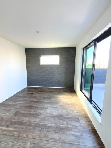 【完成予想図】 | 大阪市住吉区墨江　現状更地　建築条件無し売り土地 | 【同社施工例写真】
広々主寝室！
主寝室にはウォークインクローゼット付き！