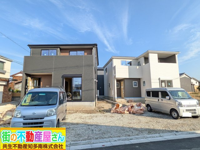 リーブルガーデン常滑市大和町　2号棟の外観|①～③全体現地現況写真