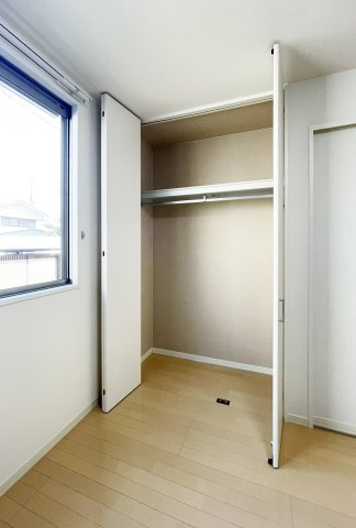 コートクレールⅡ番館の収納