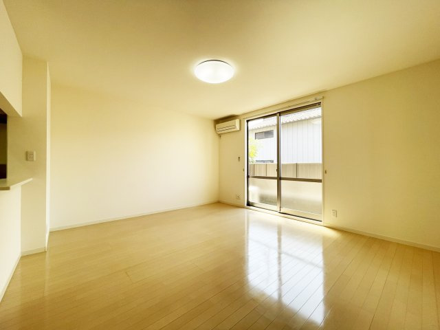 コートクレールⅡ番館の居間・リビング