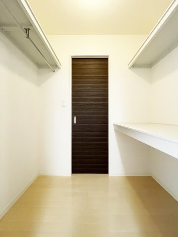 コートクレールⅡ番館の収納