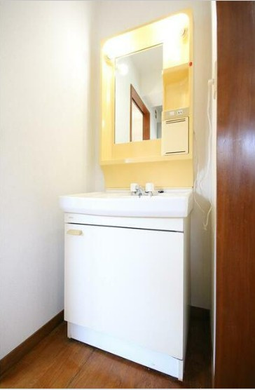 朝霞市宮戸２丁目の賃貸マンションの洗面所
