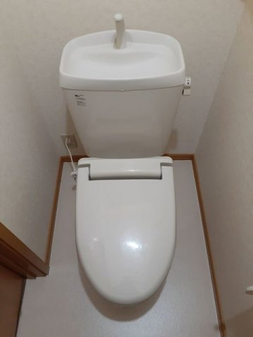 合志市須屋のアパートのトイレ|トイレもきれいです