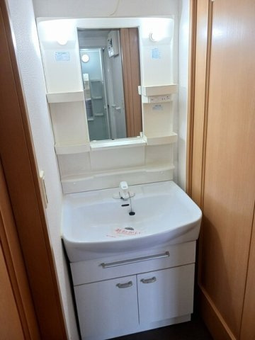 ヴィラ　スクエアＡの洗面所|洗面所です