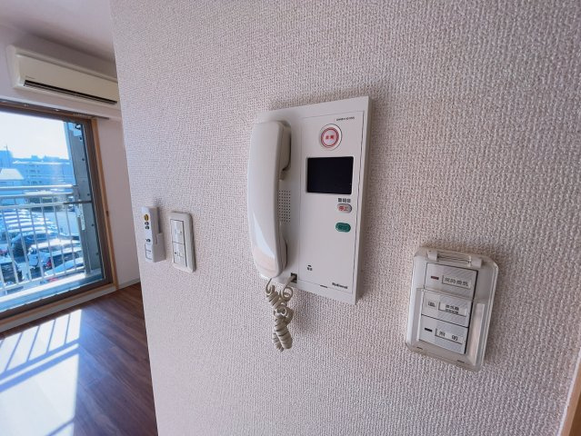 SOCIO刈谷新富町のセキュリティ|別部屋同一間取りのお写真となります。