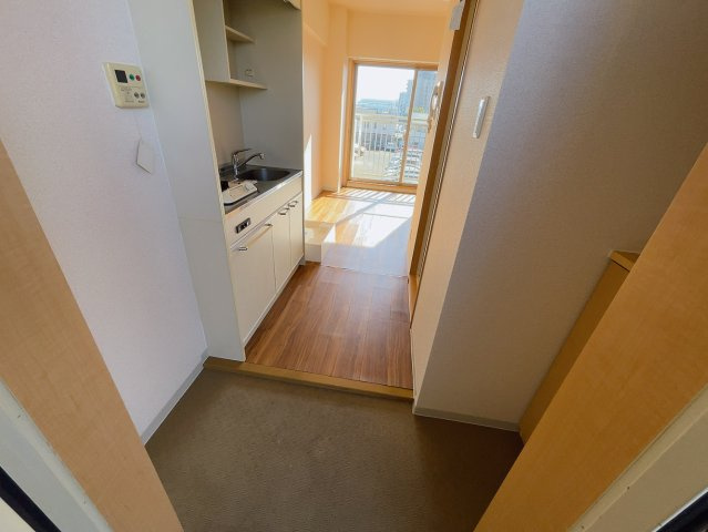 SOCIO刈谷新富町の玄関|別部屋同一間取りのお写真となります。