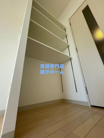エステムプラザ難波WESTリバークロスの収納