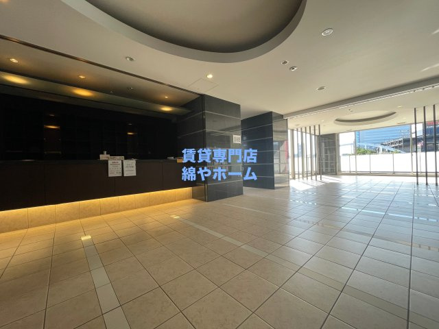 エステムプラザ難波WESTリバークロスのロビー