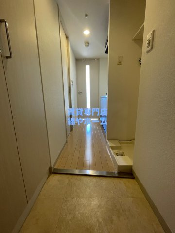 エステムプラザ難波WESTリバークロスの玄関