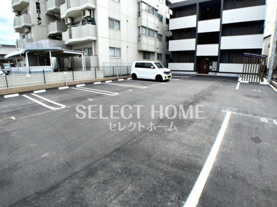 【駐車場】 | D-avance薮田 | 車をお持ちの方に嬉しい駐車場付きの物件です