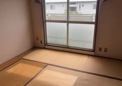 【子供部屋】 | 大沢団地７号棟 | 子供が何人でも年齢によっては、受験時にしっかり壁のある個室があった方が良い場合もあります。難しい問題ですが、兄弟の人数や、性別や年齢差によって状況が異なりますので、数年後のこともしっかり考えましょう。