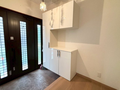 【玄関】 | 高槻市緑が丘1丁目　中古戸建