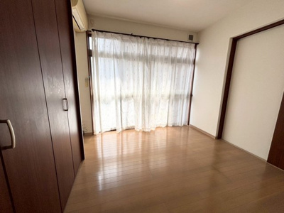 【居間・リビング】 | 高槻市緑が丘1丁目　中古戸建