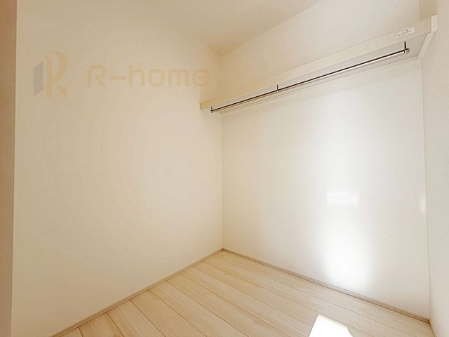 土浦市烏山4丁目　新築戸建て　B号棟の収納|人気のウォークインクローゼット！アウター類はもちろん、季節ものや寝具も収納できます！