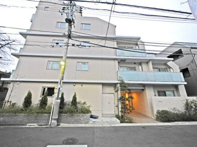 【外観】 | ビイルーム中野 | 鉄筋コンクリート造のがっちりとした建物。