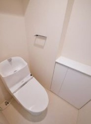 【トイレ】 | ビイルーム中野 | 温水洗浄便座。