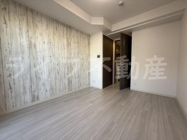 プレサンス森ノ宮 THEゲートの洋室|明るい洋室です