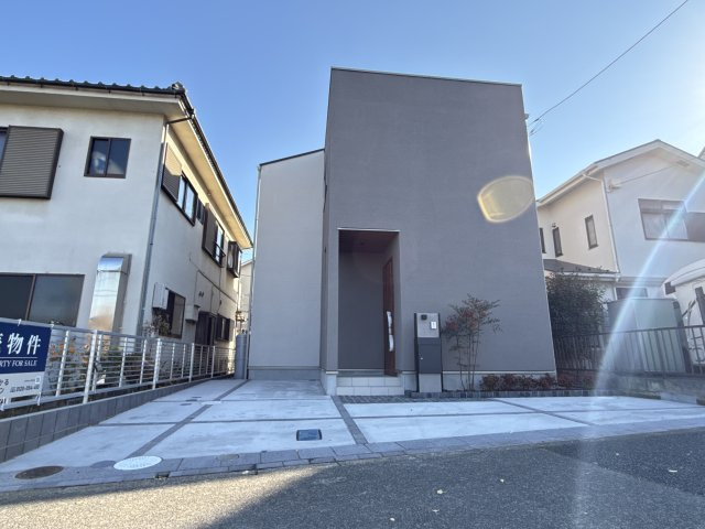 太陽光発電　LDK23帖超　パントリー・シューズインクローク等あり！～山崎町　新築戸建～