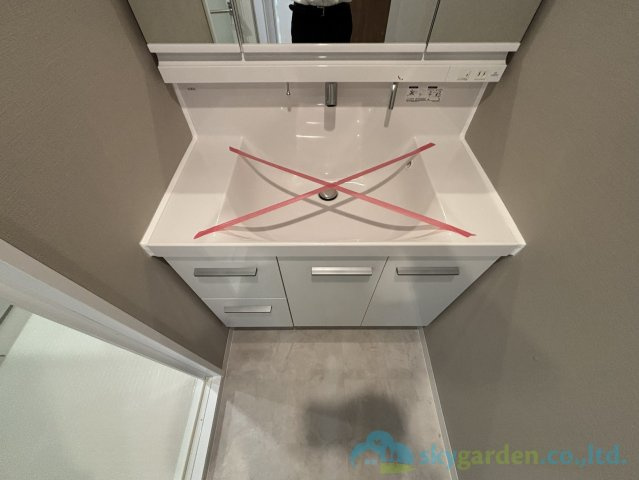 クリオ平塚龍城ケ丘壱番館の独立洗面台