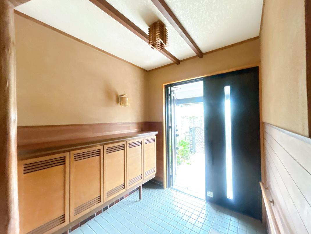 日立市川尻町2丁目　中古戸建の玄関