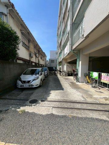 エスポワール駕町の駐車場