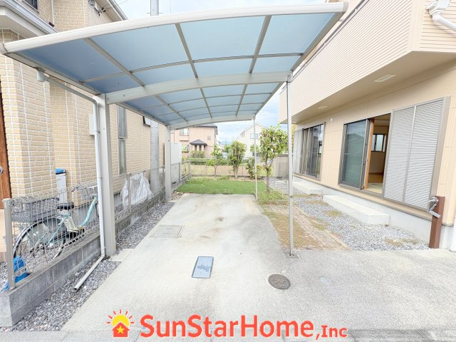 【サンスターホーム】あきる野市牛沼　中古戸建の駐車場
