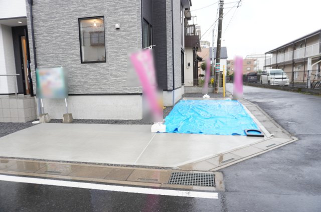 越谷市谷中町1丁目 新築分譲住宅の駐車場