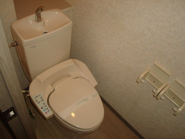 クオリティハイムＫのトイレ|シャワー付きトイレ