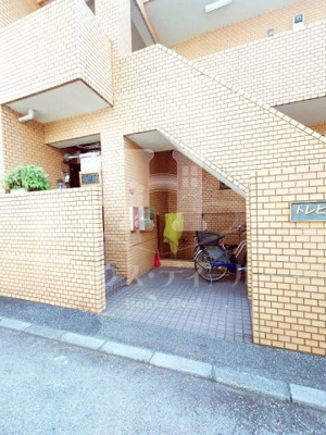 【エントランス】 | トレビーノマンション