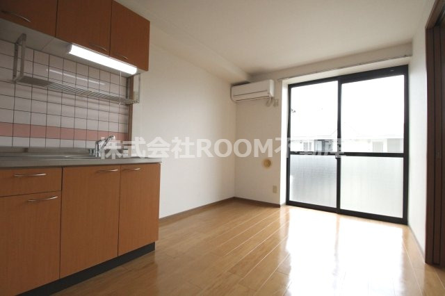 セゾンパークの居間・リビング|おしゃれなリビングです