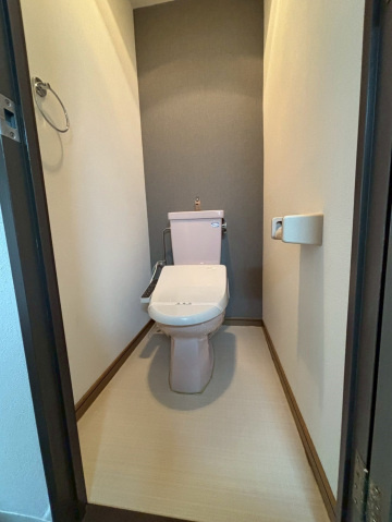 ベルミヤジのトイレ|ゆったりとした空間のトイレです