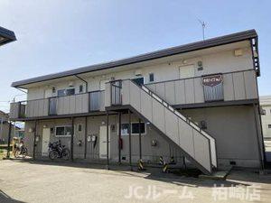 柏崎市田塚３丁目のアパートの外観